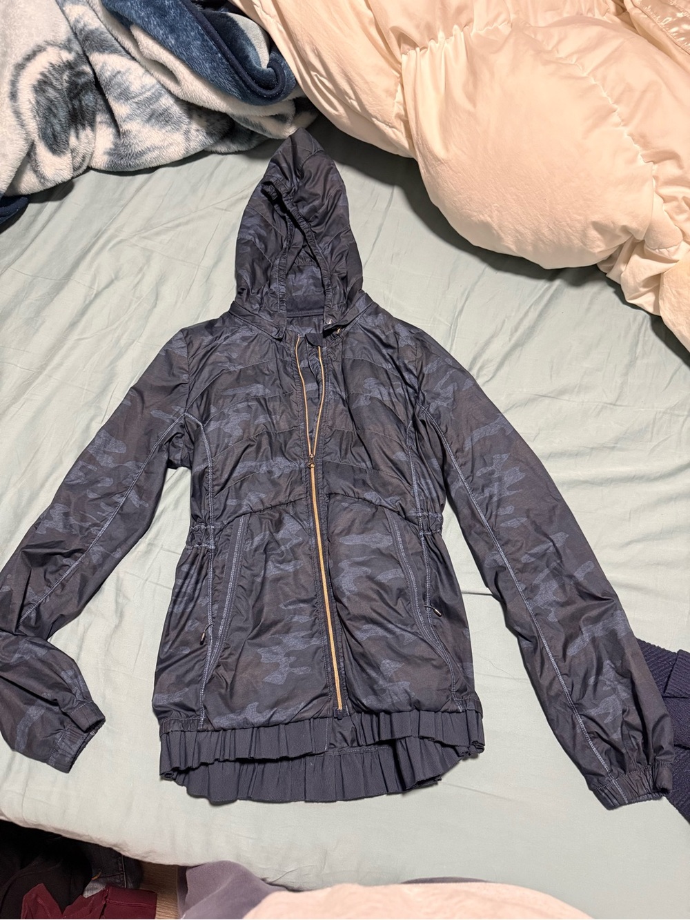 lululemon athletica Navy Hooded Running Jacket - Picture 4 of 4